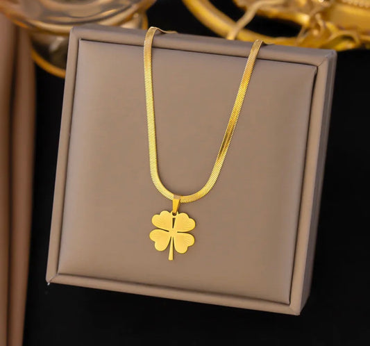 Leaf pendant