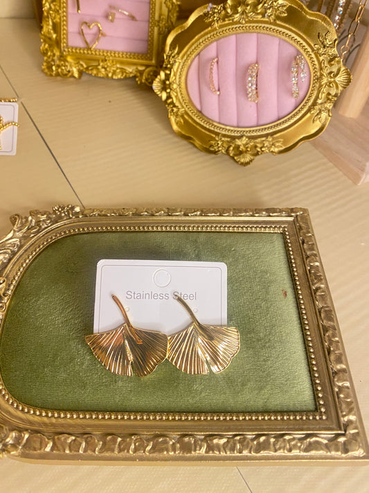 Petal earings