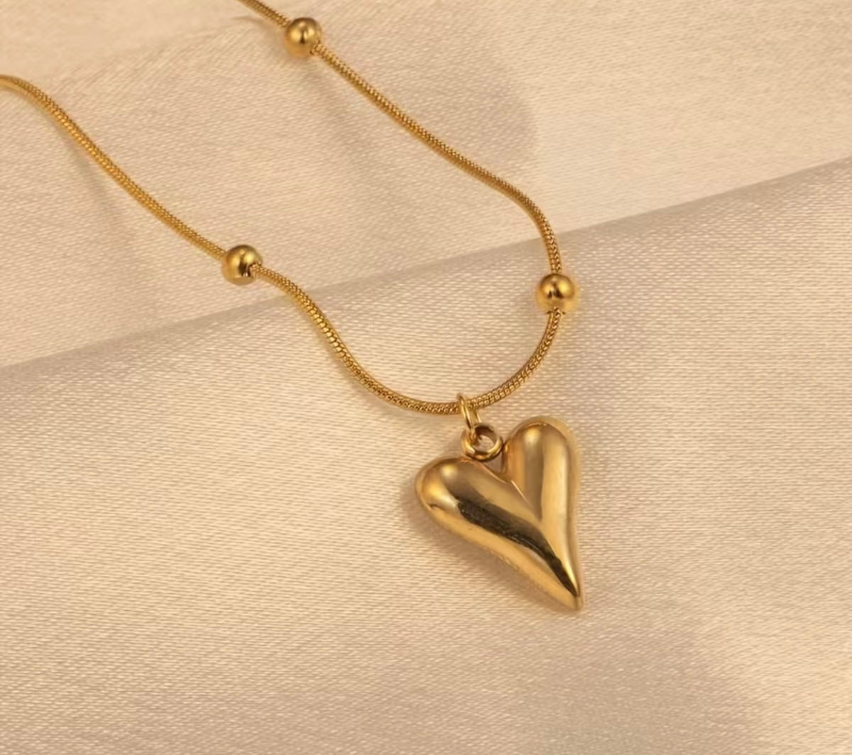 Heart pendant